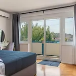 Luxury View Apartmán *